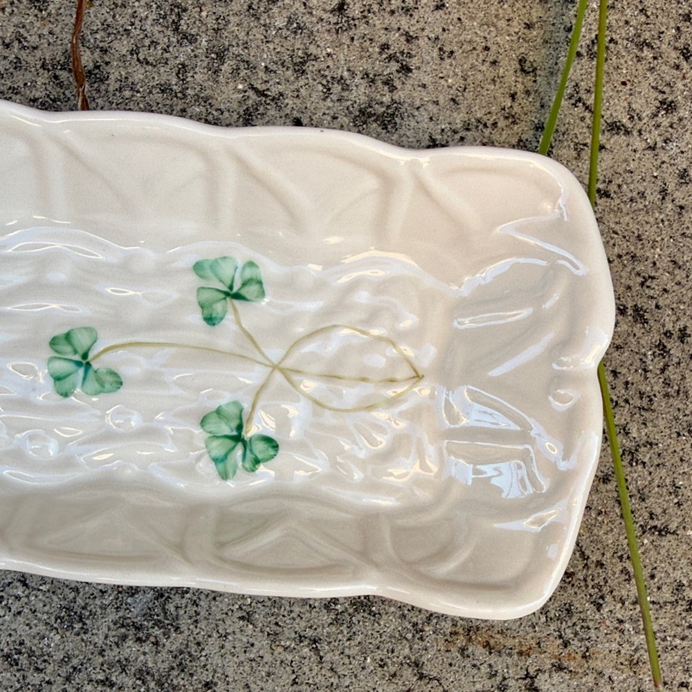 Vintage White Ceramic Clover Trinket Tray - Picture 3 of 6